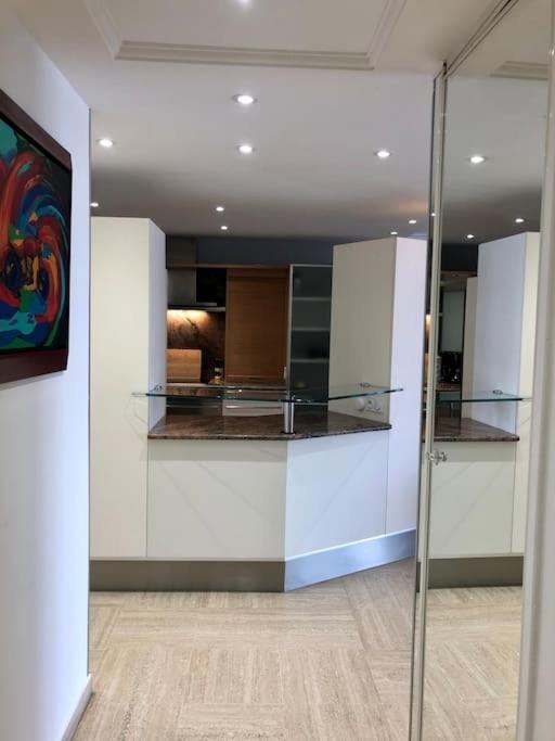 "Le Cadre Royal" Appartement De Standing Sur Quai Avec Parking سُت المظهر الخارجي الصورة